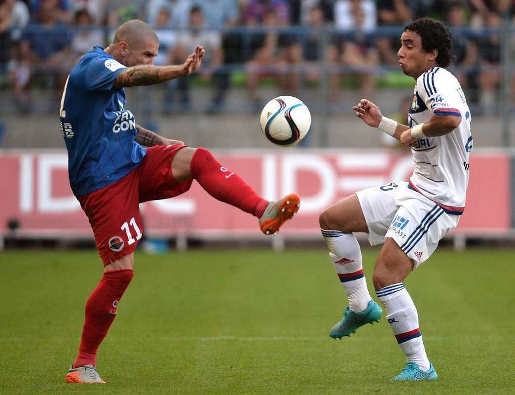 赛地聚焦——法国杯赛后热度飙升,里尔回应争议,震撼外界,资深球员宣示担当的简单介绍 赛地聚焦——法国杯赛后热度飙升,里尔回应争议,震撼外界,资深球员宣示担当的简单介绍